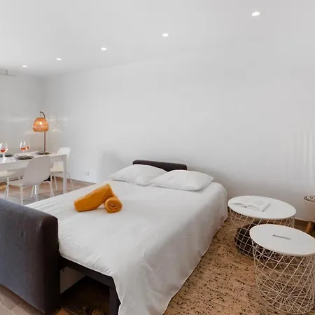 Le Radieux - Spacious - Bright - Car Park - Peaceful Αντίμπ