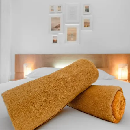 Apartment Le Radieux - Spacious - Bright - Car Park - Peaceful Antibes