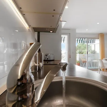 Le Radieux - Spacious - Bright - Car Park - Peaceful *