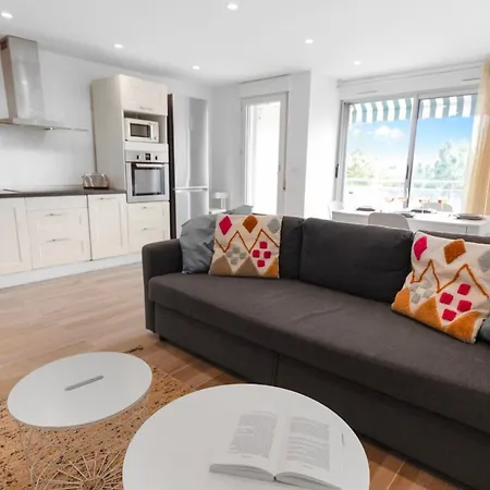 Le Radieux - Spacious - Bright - Car Park - Peaceful Apartment *
