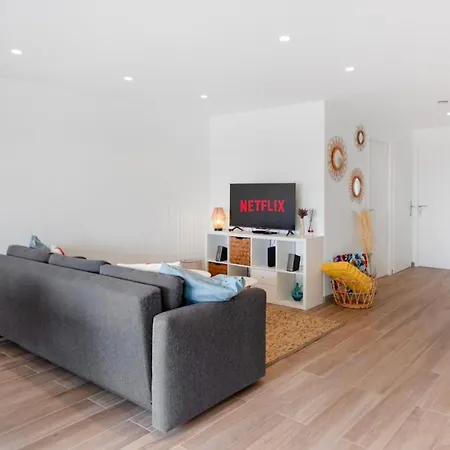 Apartment Le Radieux - Spacious - Bright - Car Park - Peaceful *
