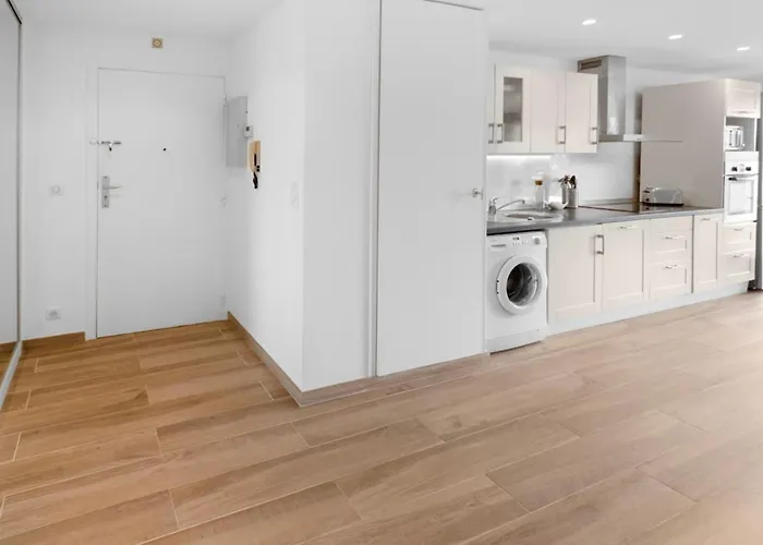 Le Radieux - Spacious - Bright - Car Park - Peaceful Διαμέρισμα *