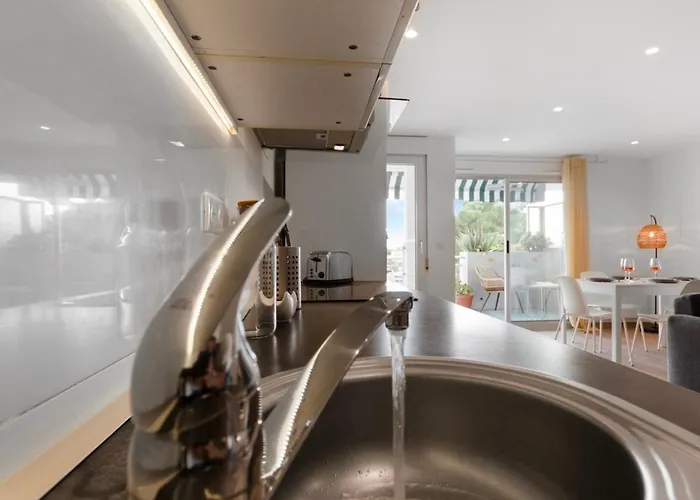 Le Radieux - Spacious - Bright - Car Park - Peaceful *