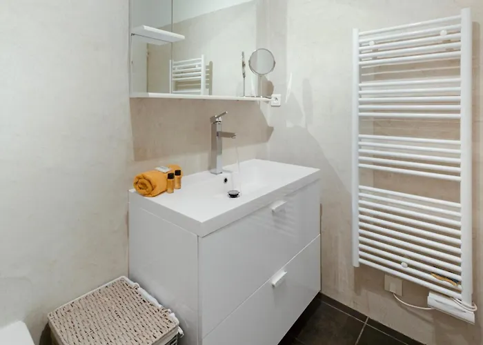 Le Radieux - Spacious - Bright - Car Park - Peaceful Διαμέρισμα