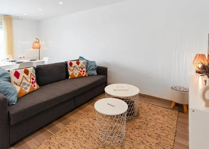 Le Radieux - Spacious - Bright - Car Park - Peaceful * Αντίμπ